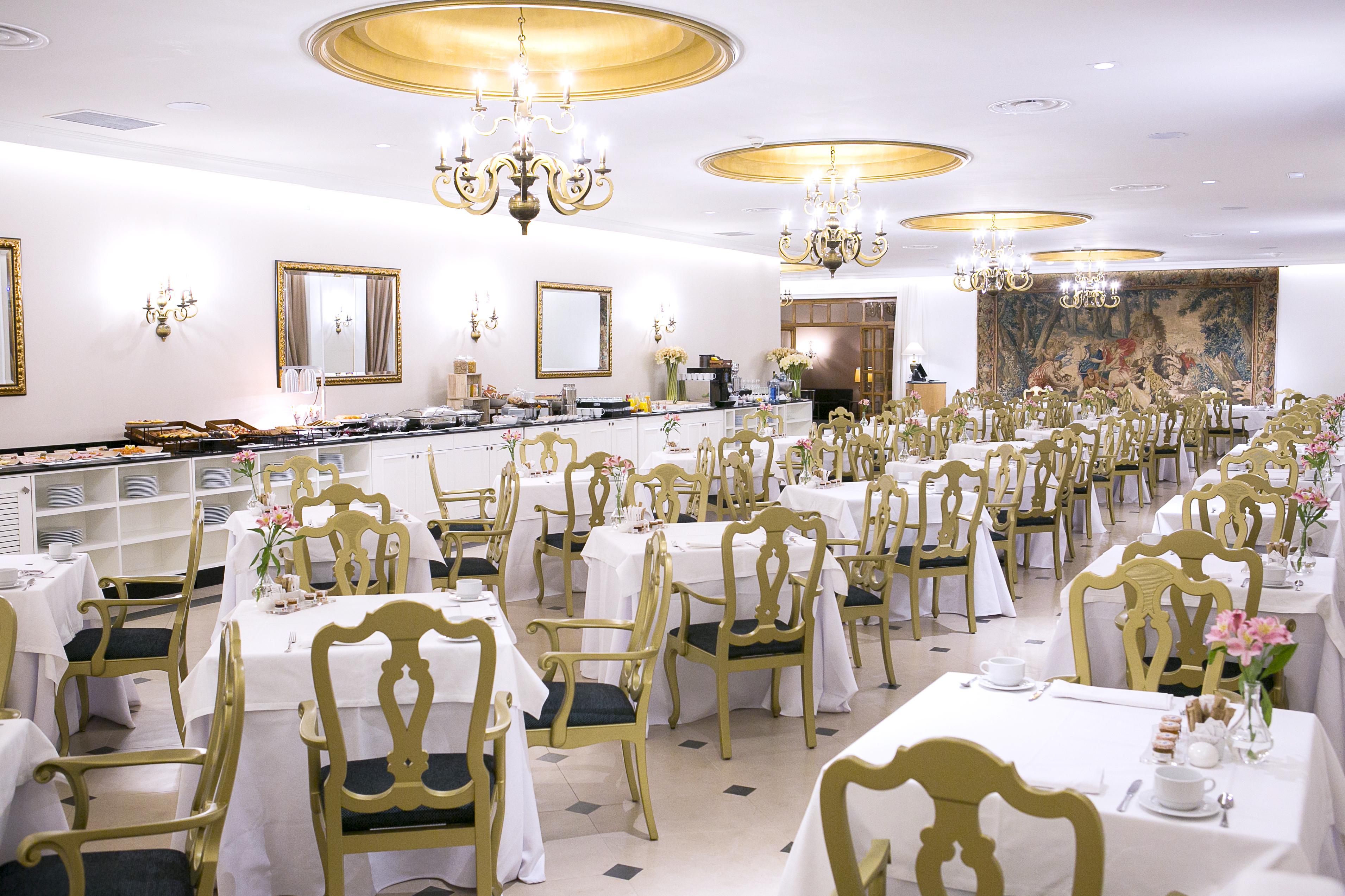 Eurostars Hotel De La Reconquista Oviedo Kültér fotó The restaurant