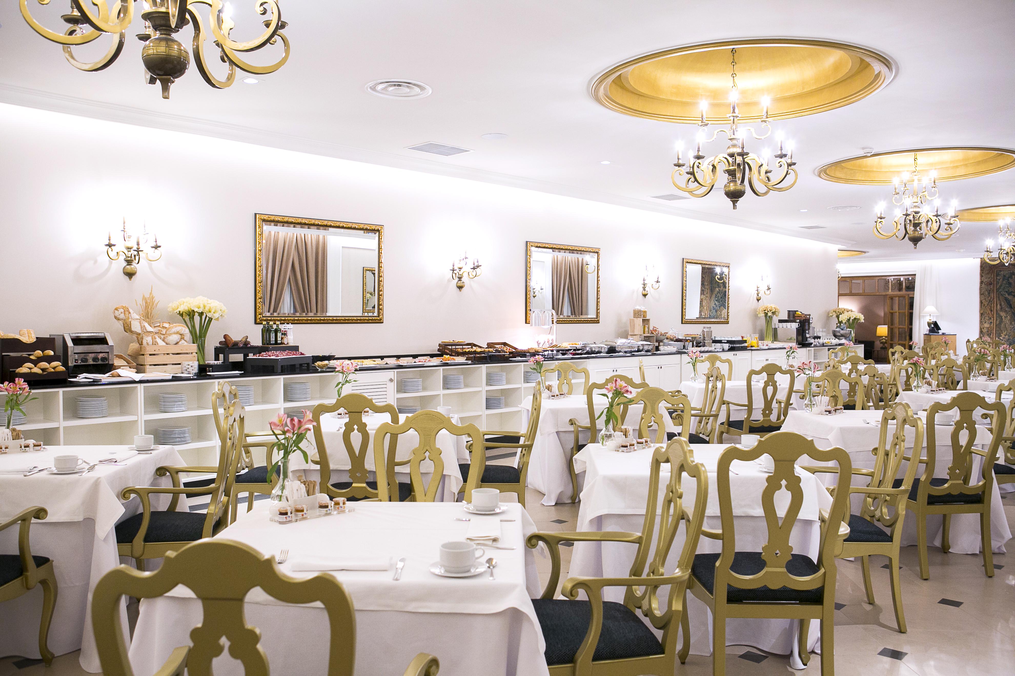 Eurostars Hotel De La Reconquista Oviedo Kültér fotó The restaurant