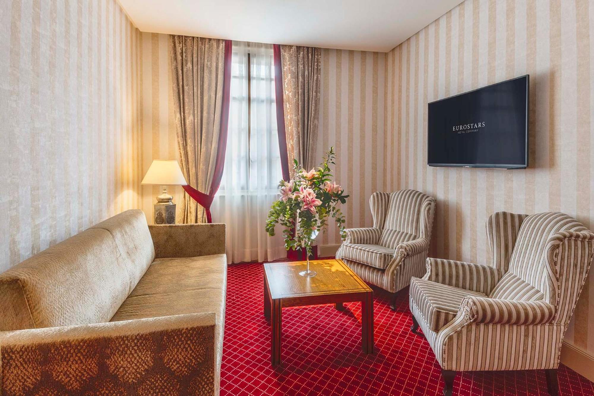 Eurostars Hotel De La Reconquista Oviedo Kültér fotó Suite