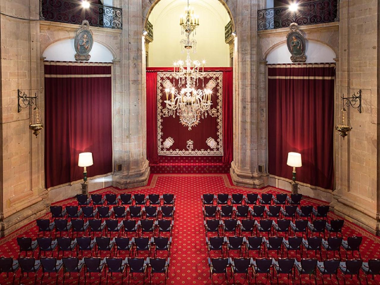 Eurostars Hotel De La Reconquista Oviedo Kültér fotó The Polish Senate Chamber